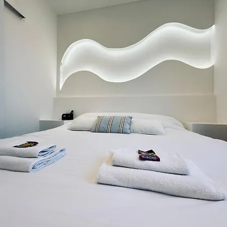E Mykonos T3 Avec Hammam & Lit King Size شقة *