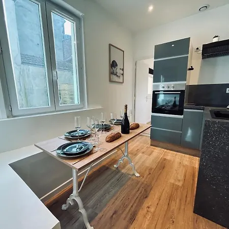 E Petit T3 Avec & Lit King Size アパート *