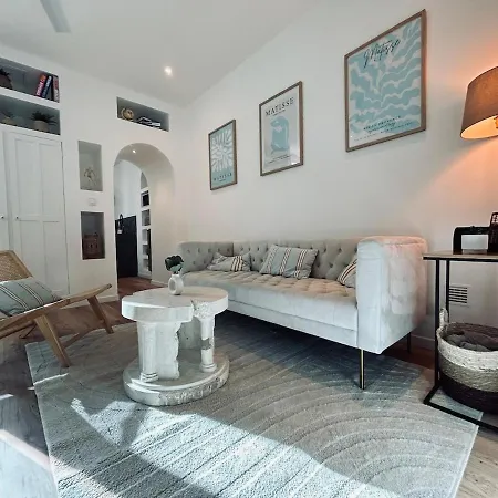 E Petit T3 Avec & Lit King Size アパート