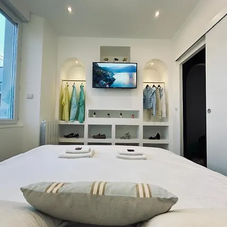 E Mykonos T3 Avec Hammam & Lit King Size شقة