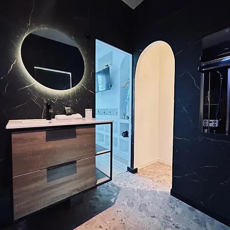 アパート E Petit T3 Avec & Lit King Size エペルネー